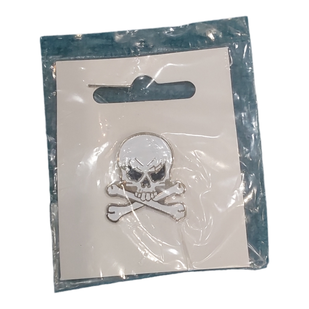 Lucky 13 Skull & Bones Pin